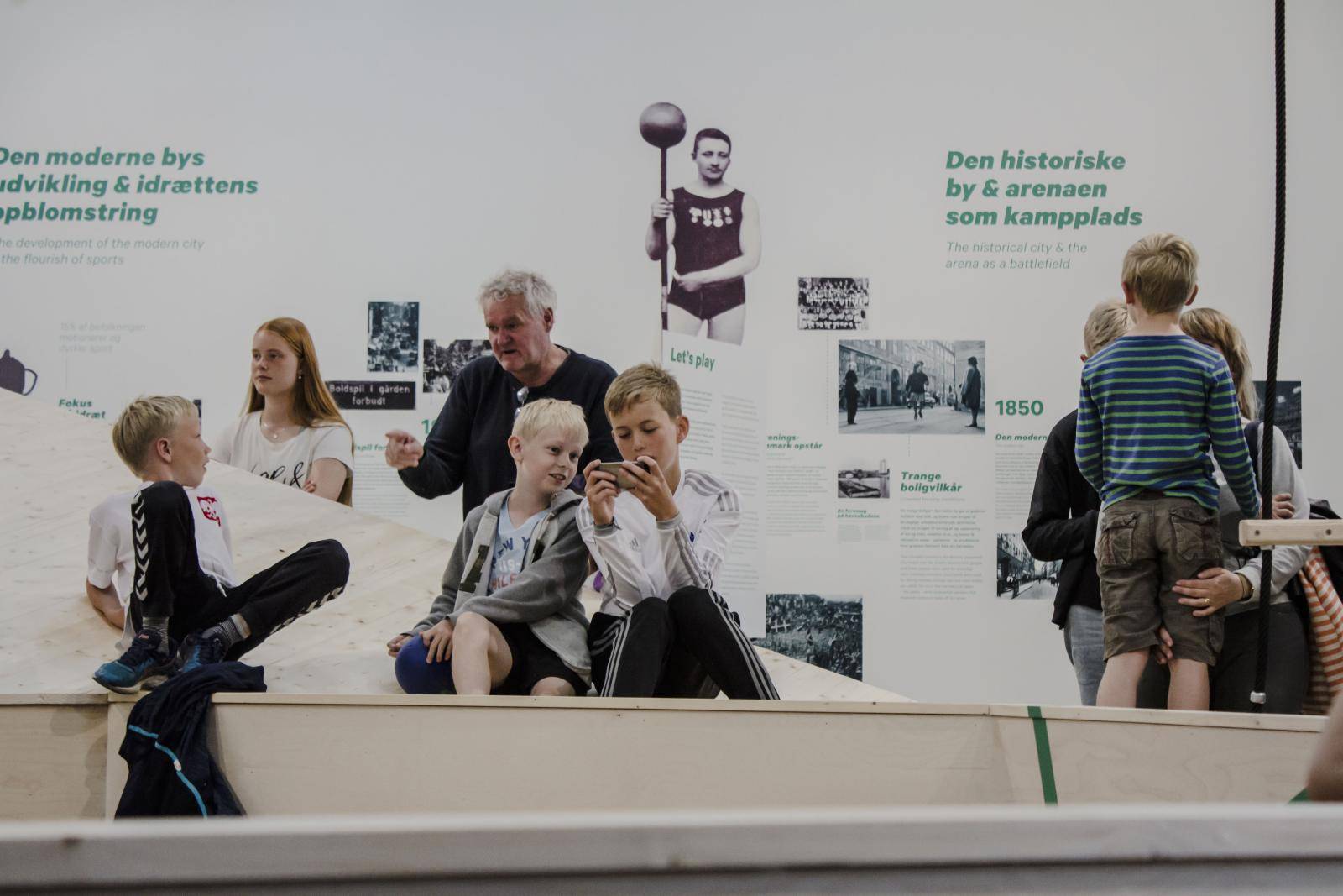 Foto fra udstillingsåbning