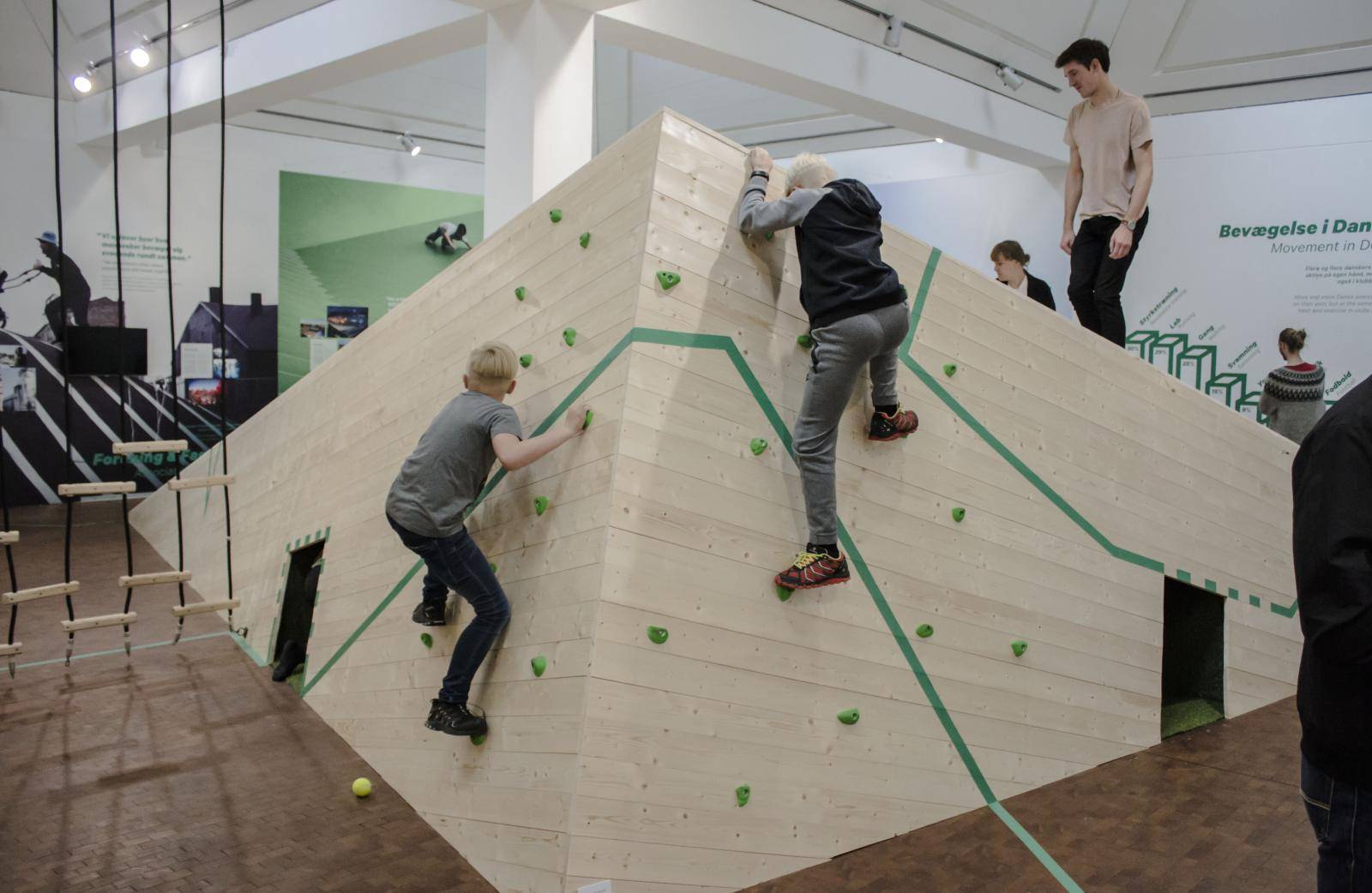 Foto fra udstillingsåbning