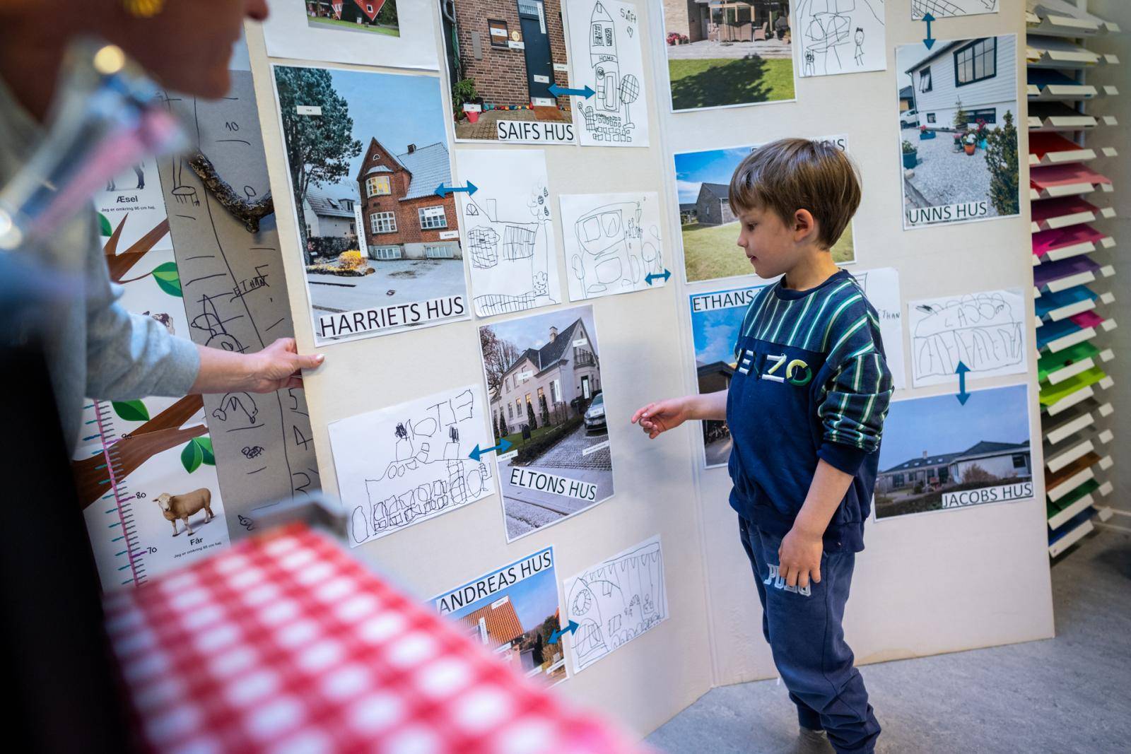 Utzon på besøg i børnehave